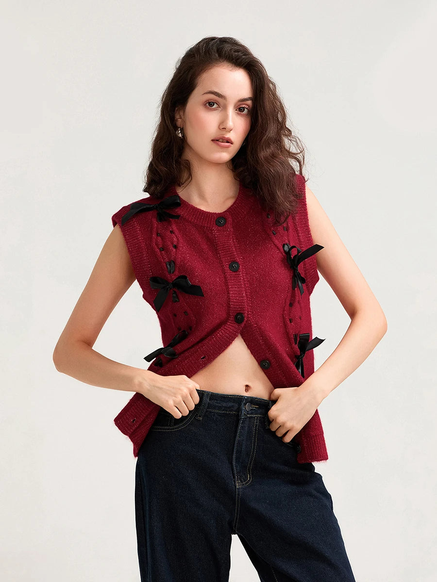 Elegant Cable Knit Sleeveless Vest with Bow Detail