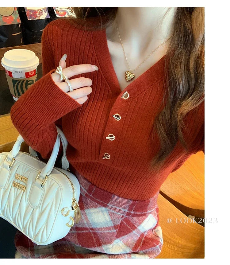 Slim V-Neck Knit Pullover