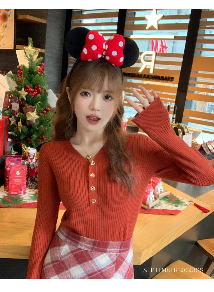 Slim V-Neck Knit Pullover