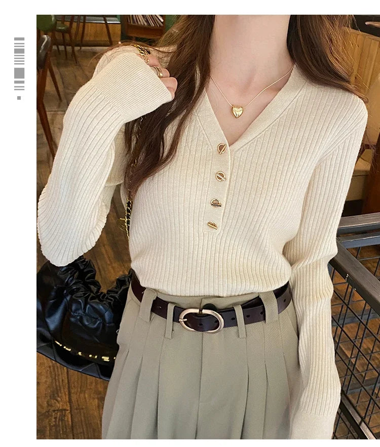 Slim V-Neck Knit Pullover