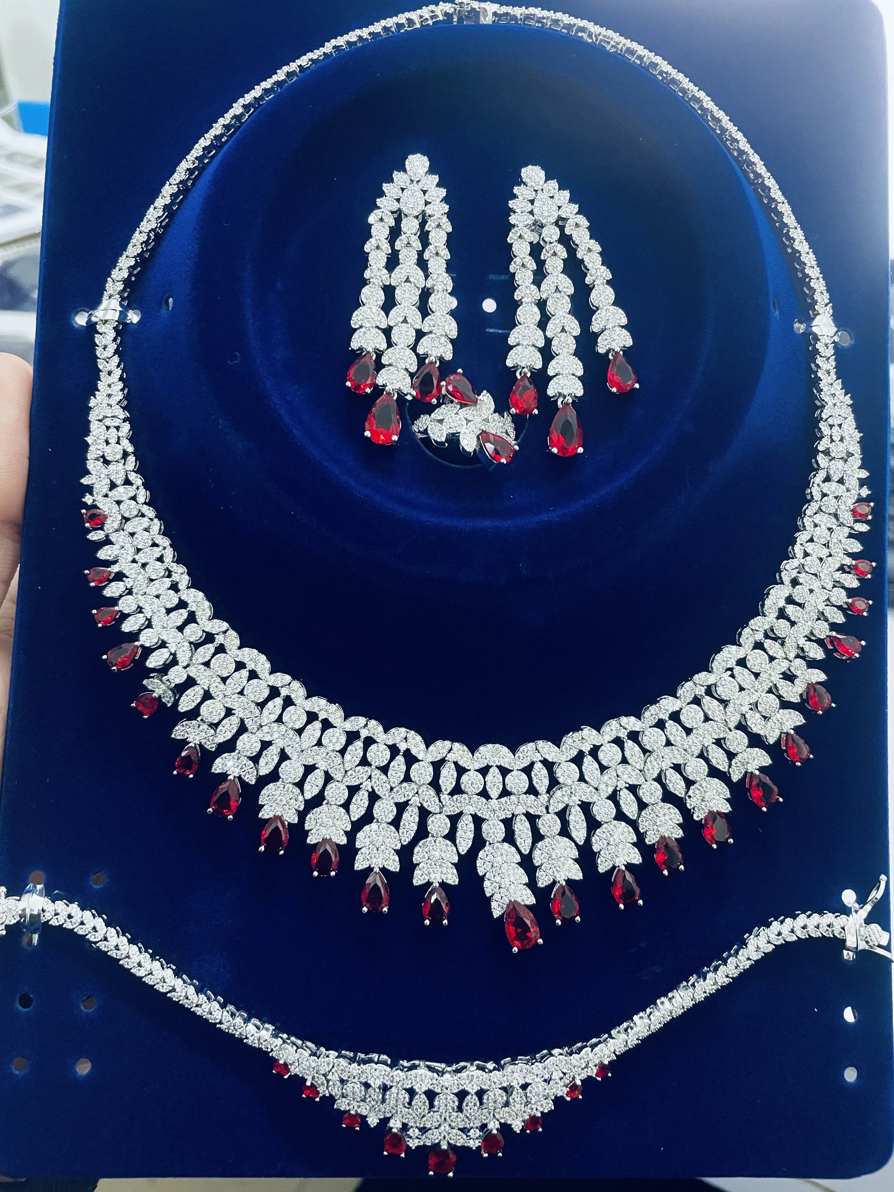 The Opulent Grace Set